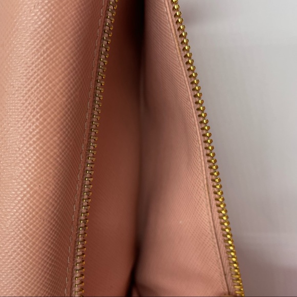 Prada Saffiano Bow Wallet on Chain - Picture 10 of 15